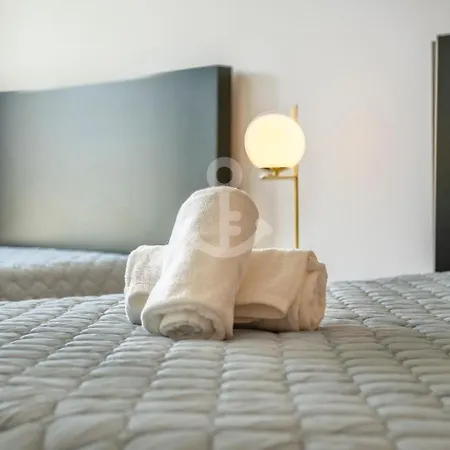 Novo T1 Com Piscina - Descobrir O Mar 5 *