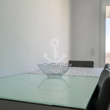 Novo T1 Com Piscina - Descobrir O Mar 5