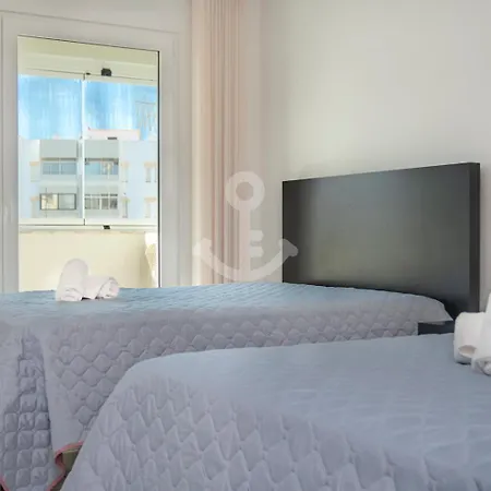 Novo T1 Com Piscina - Descobrir O Mar 5 *